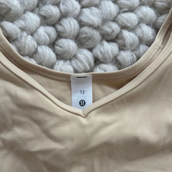 Lululemon Athletica Tan Fitted Crop Bodysuit with Cap Sleeves - Picture 3 of 3